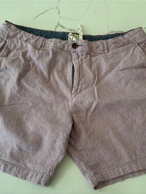 Classic Men’s Linen-Blend Shorts in Dusty Rose, 40